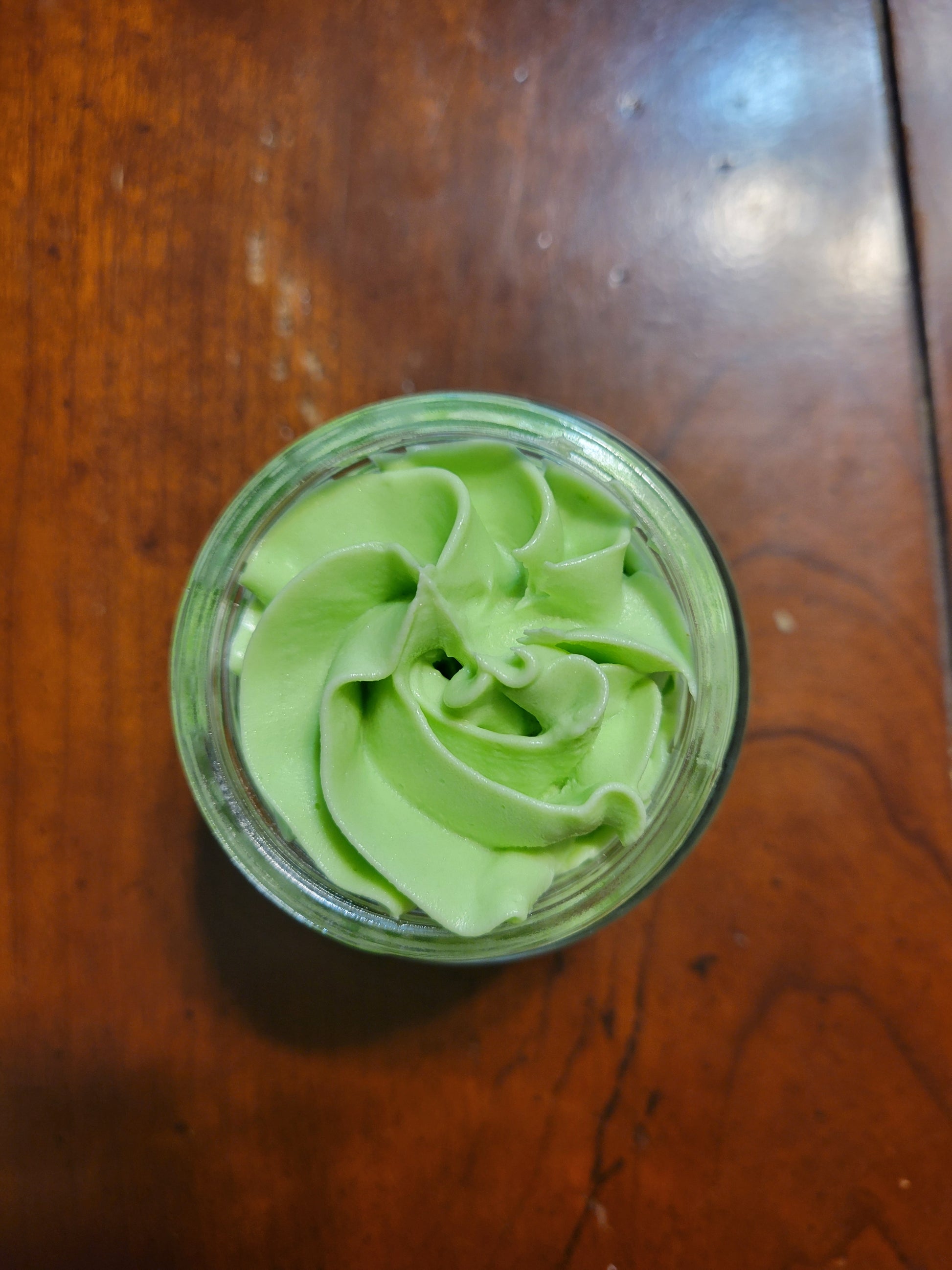 BODY BUTTER AND MOISTURIZING FACE CREAM BUNDLE