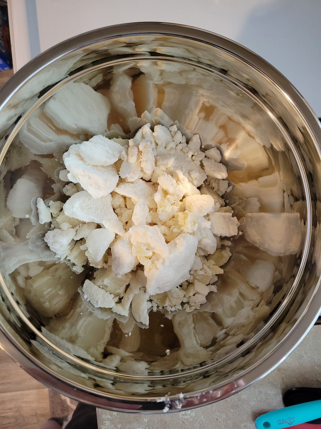 Organic raw butters for body butter 